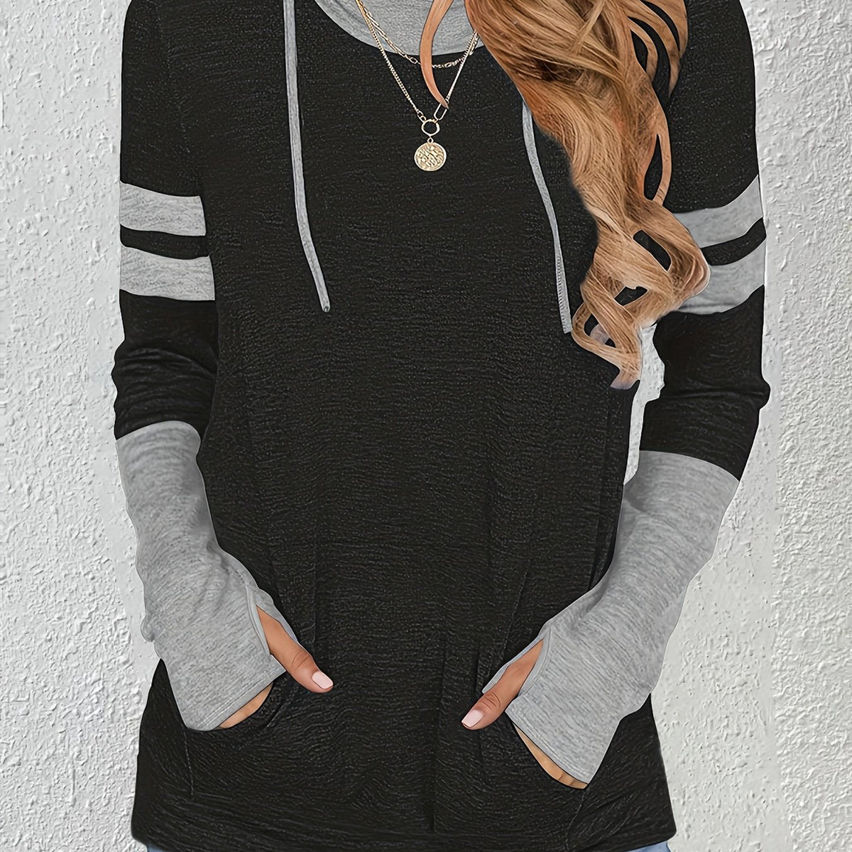 Coralie | Color-Blocked Hoodie with Thumbholes