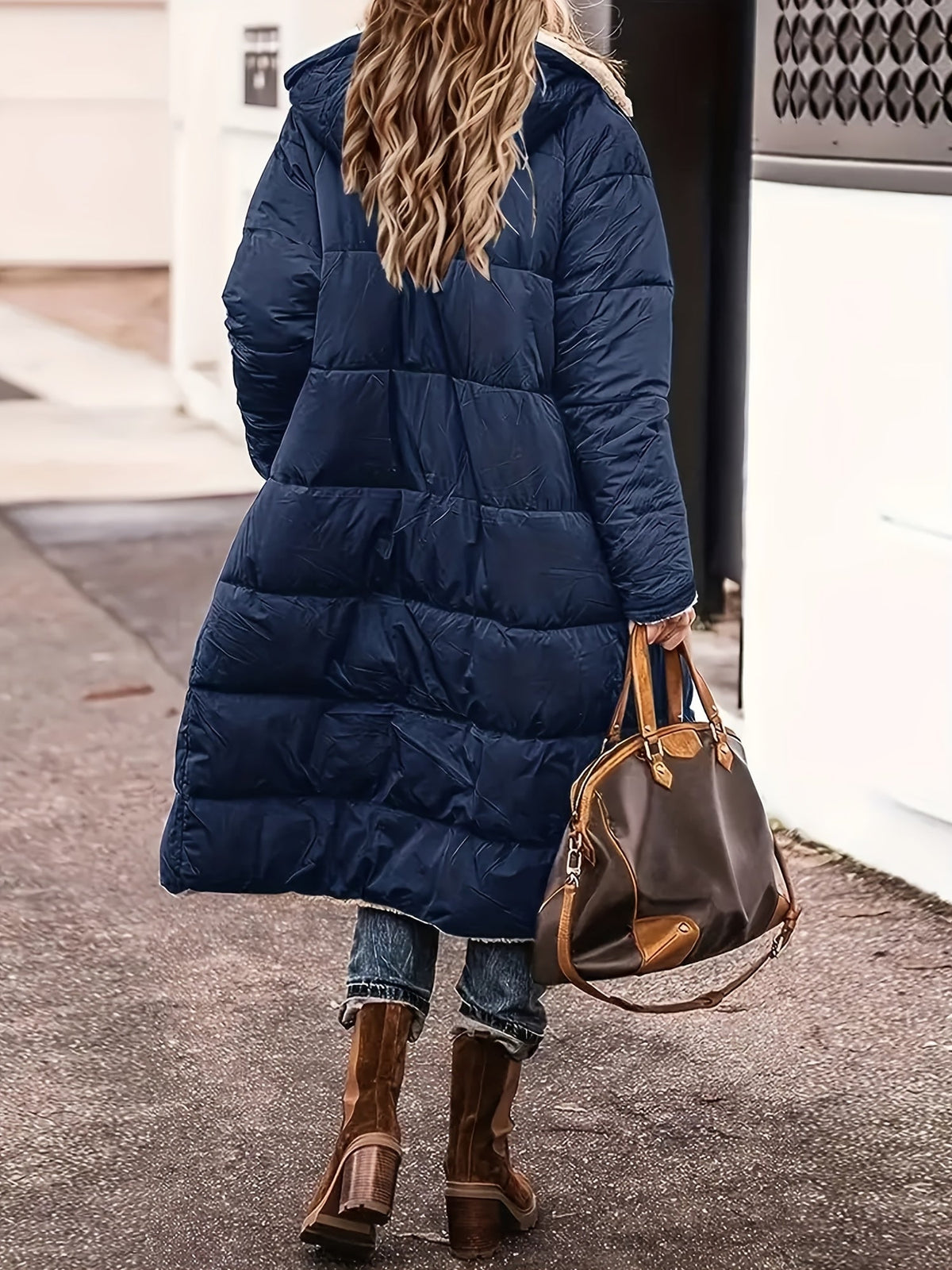 Women's Long Fit Winter Coat | Breathable Design