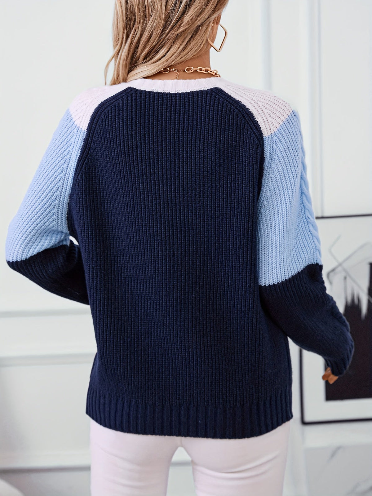 Linnea | Color-Blocked Cable Knit Sweater