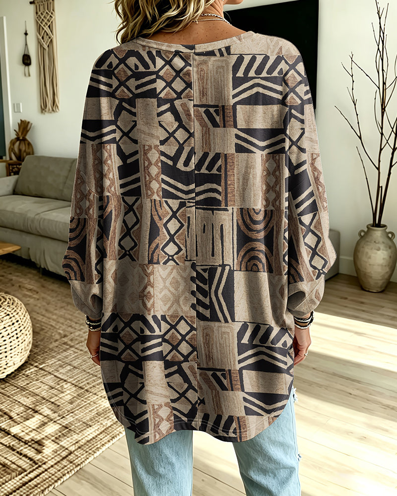 Loose-Fit Printed Top with V-Neck and Three-Quarter Sleeves