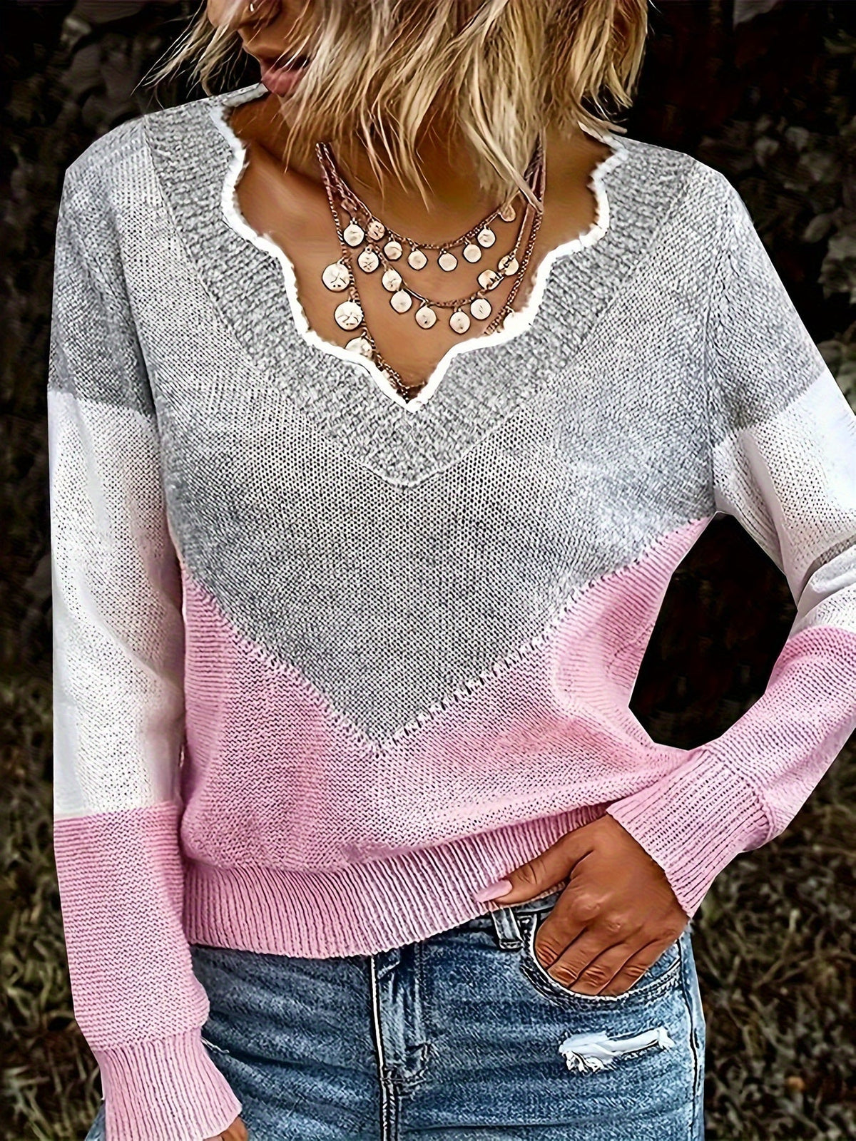 Lydia | Color-Blocked V-Neck Sweater