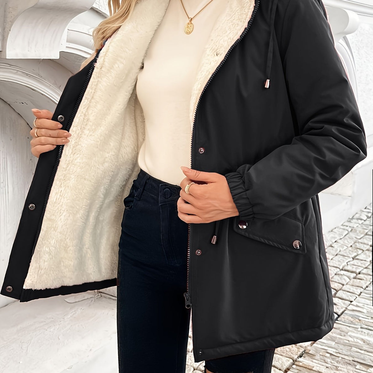 Vera | Warm and Cozy Hooded Winter Coat