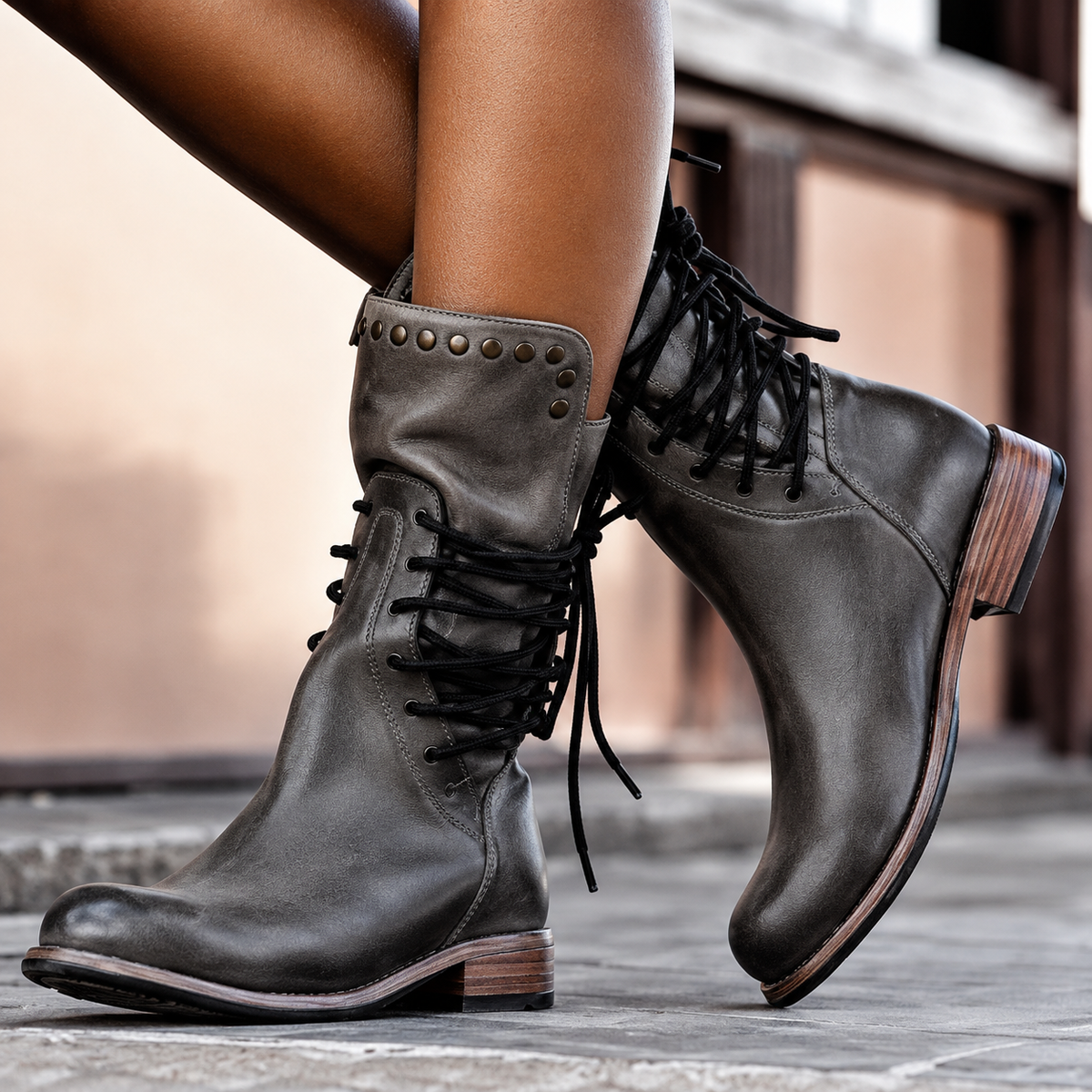 Vintage-Inspired Women's Polar Boots
