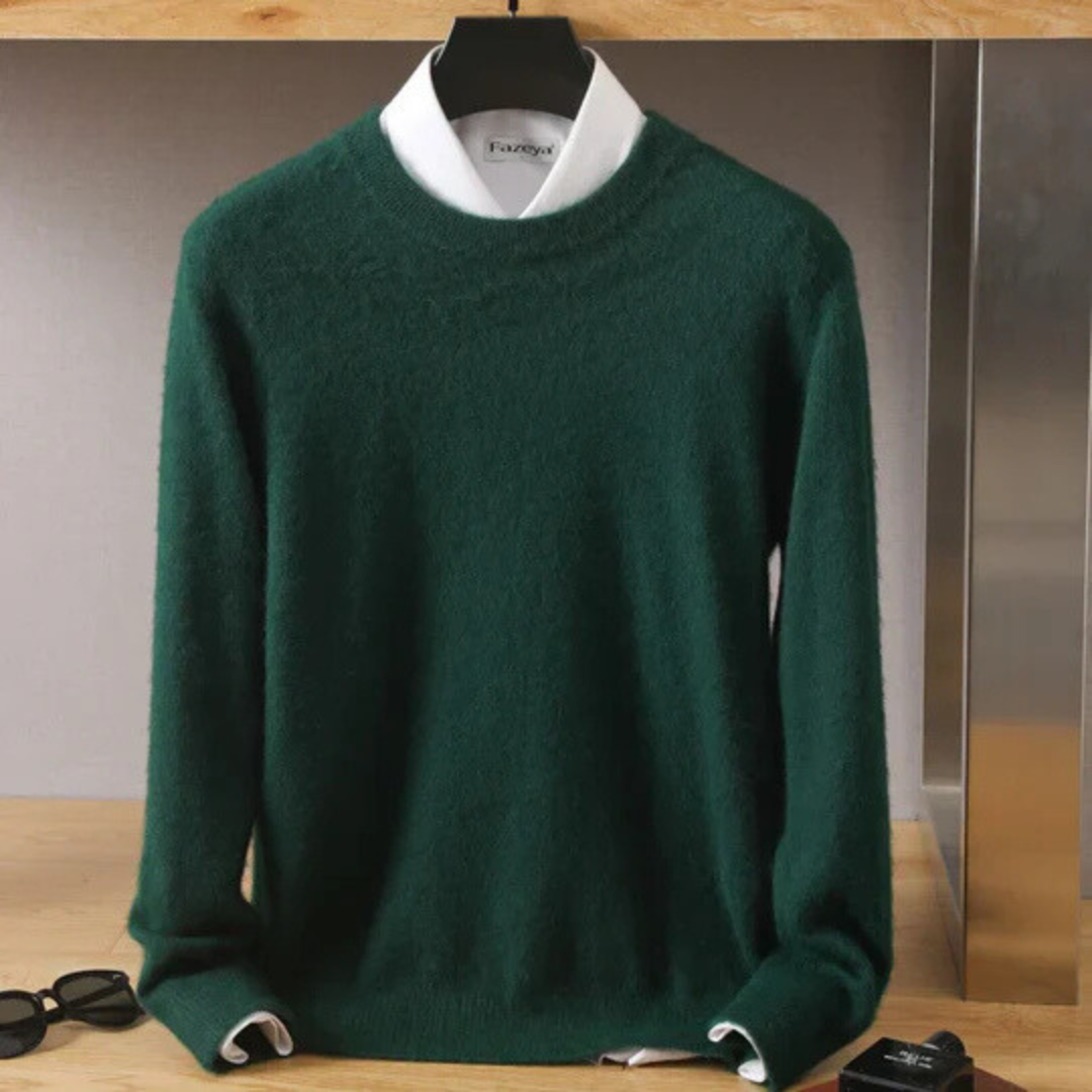 Men's Brushed Trim Crew Neck Sweater with Ribbed Cuffs and Tailored Hem