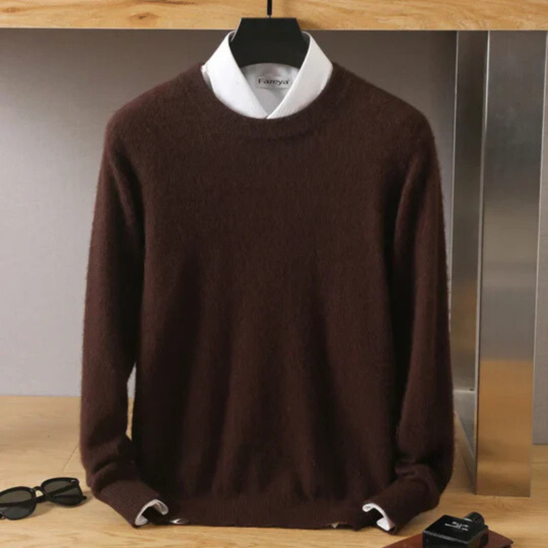 Men's Brushed Trim Crew Neck Sweater with Ribbed Cuffs and Tailored Hem