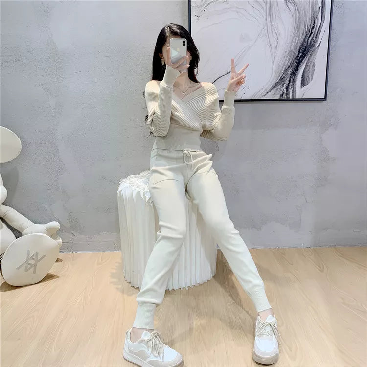 Women's V-Neck Ribbed Sweater and Jogger Set
