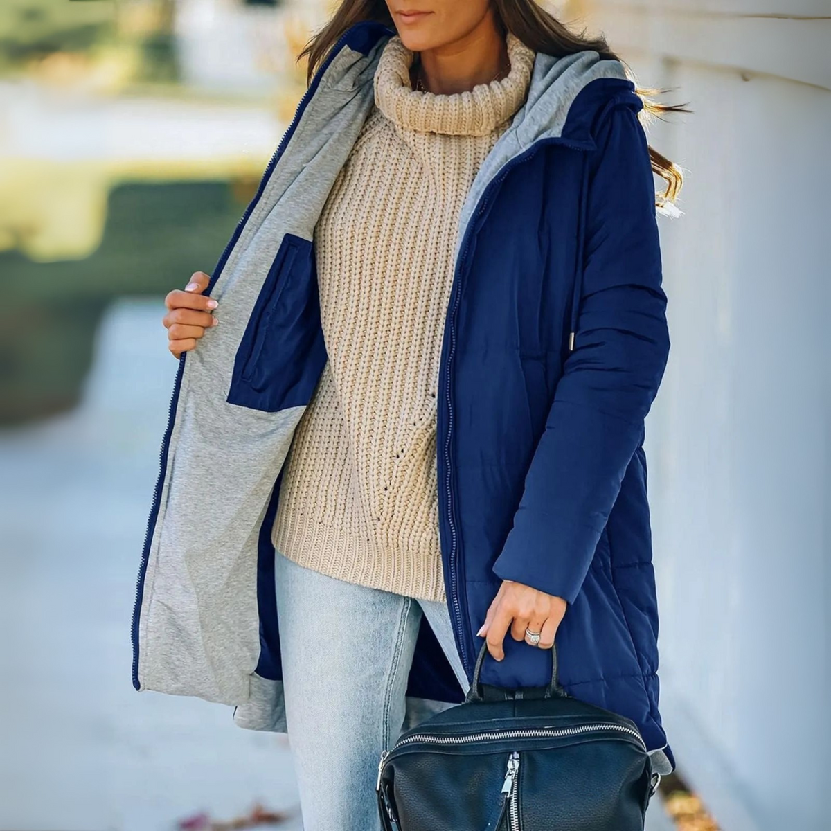 Women's Cozy Hooded Down Puffer Jacket - Perfect for Winter