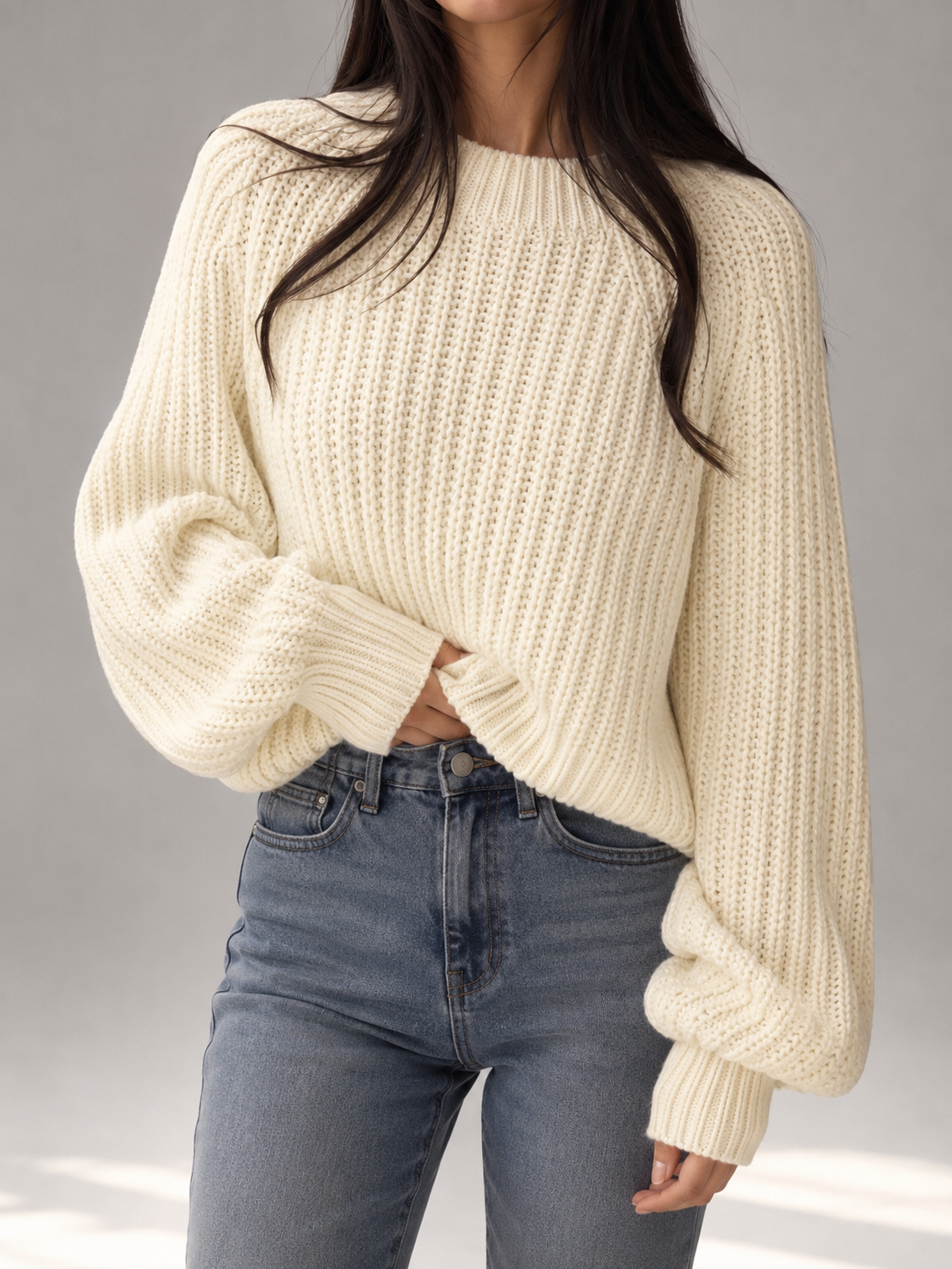 Women's Oversized Cable Knit Sweater with Drop Shoulders and Ribbed Cuffs