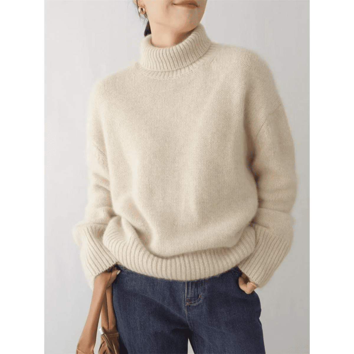Cozy Women's Relaxed Fit Turtleneck Sweater