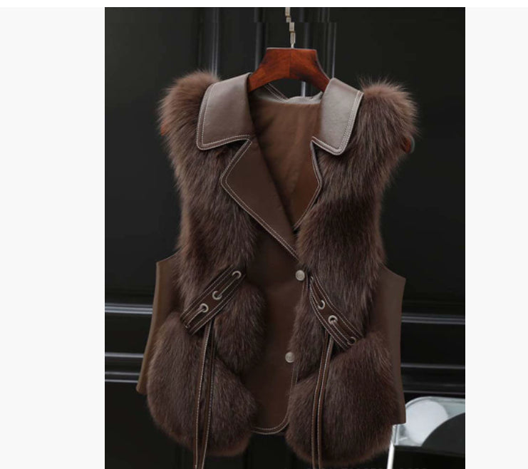 Ebba | Women's Short Faux Fur Gilet with Stylish Lapel Collar