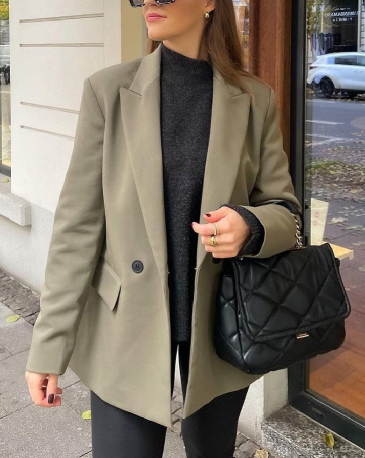 Blazer for Women with Double-Breasted Buttons and Regular Fit