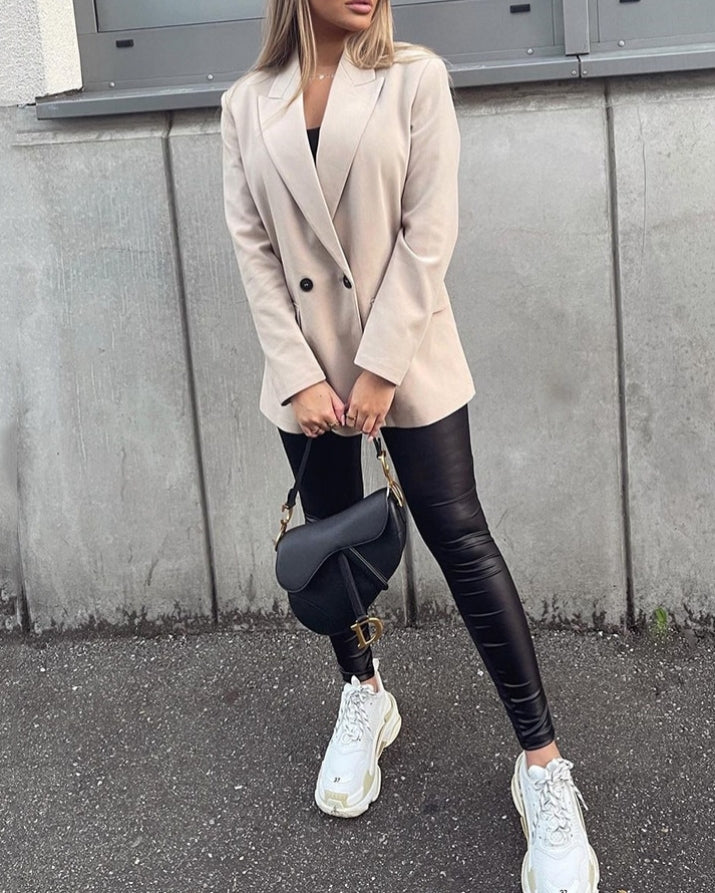 Blazer for Women with Double-Breasted Buttons and Regular Fit