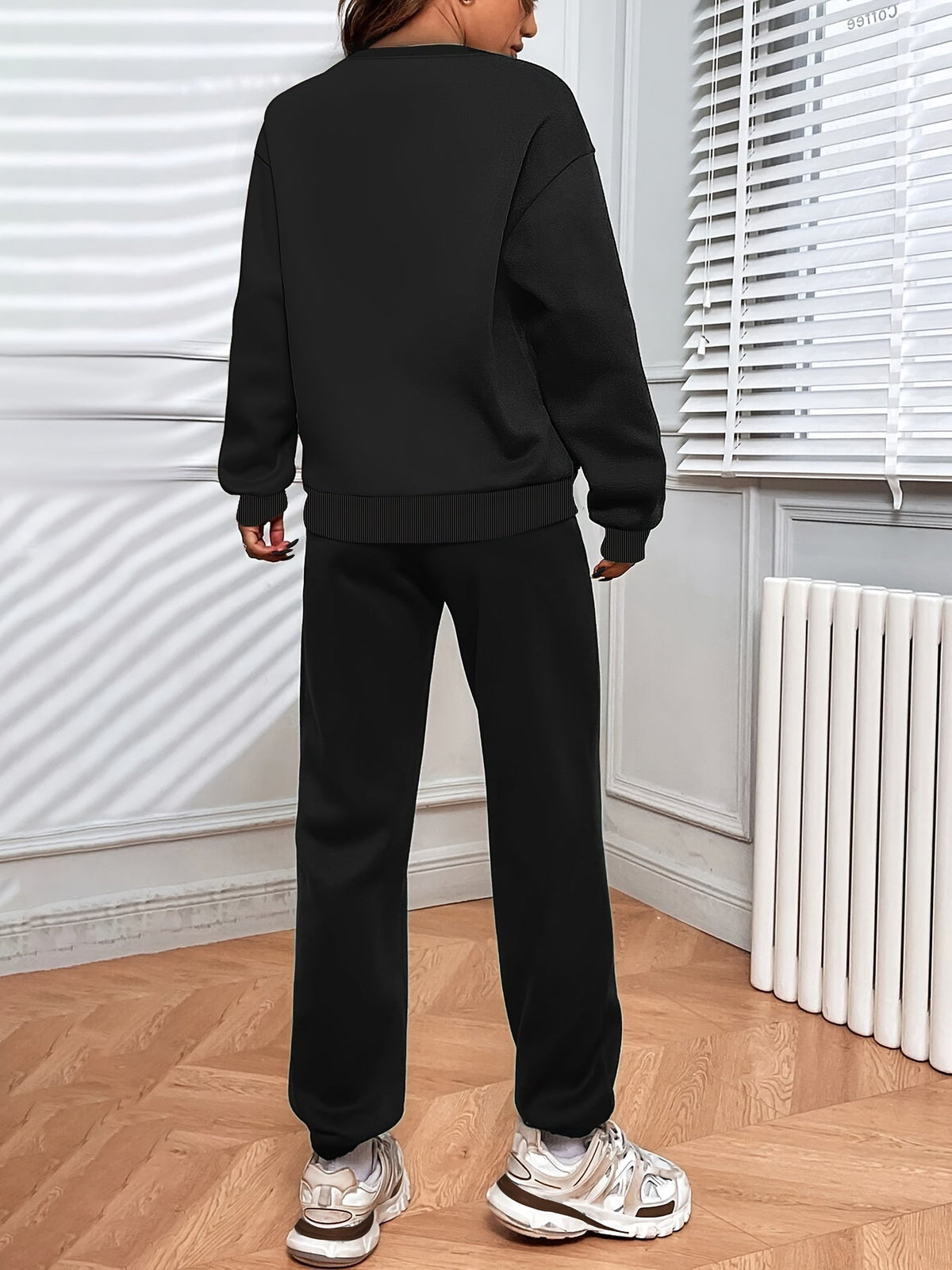 Women's Relaxing Two-Piece Set with Drawstring