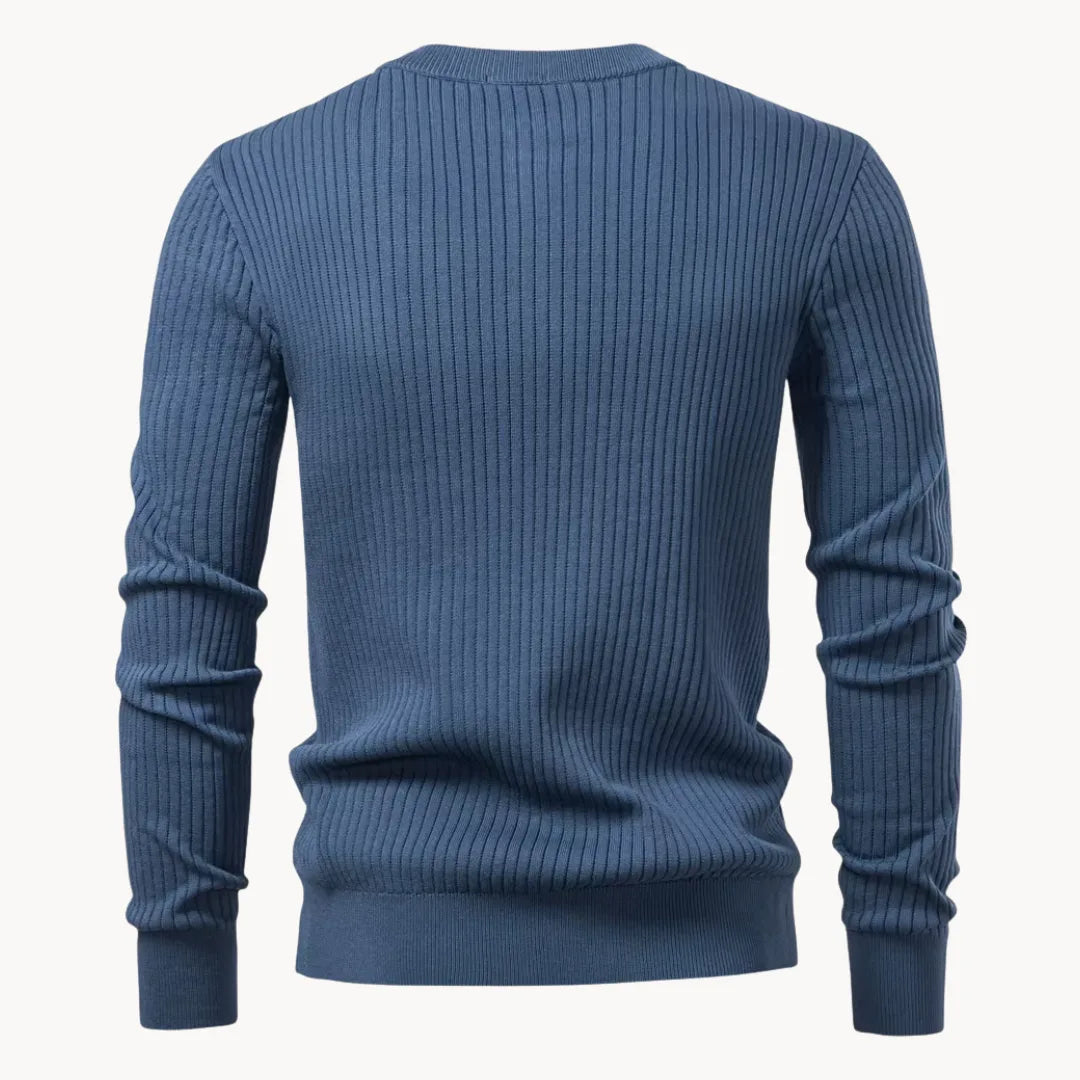 Men's Sweater with Round Neck and Button Closure for Everyday Use