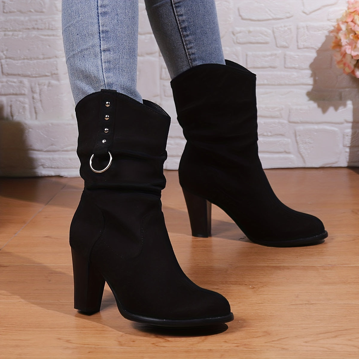 Elodie | Relaxed Heeled Ankle Boots