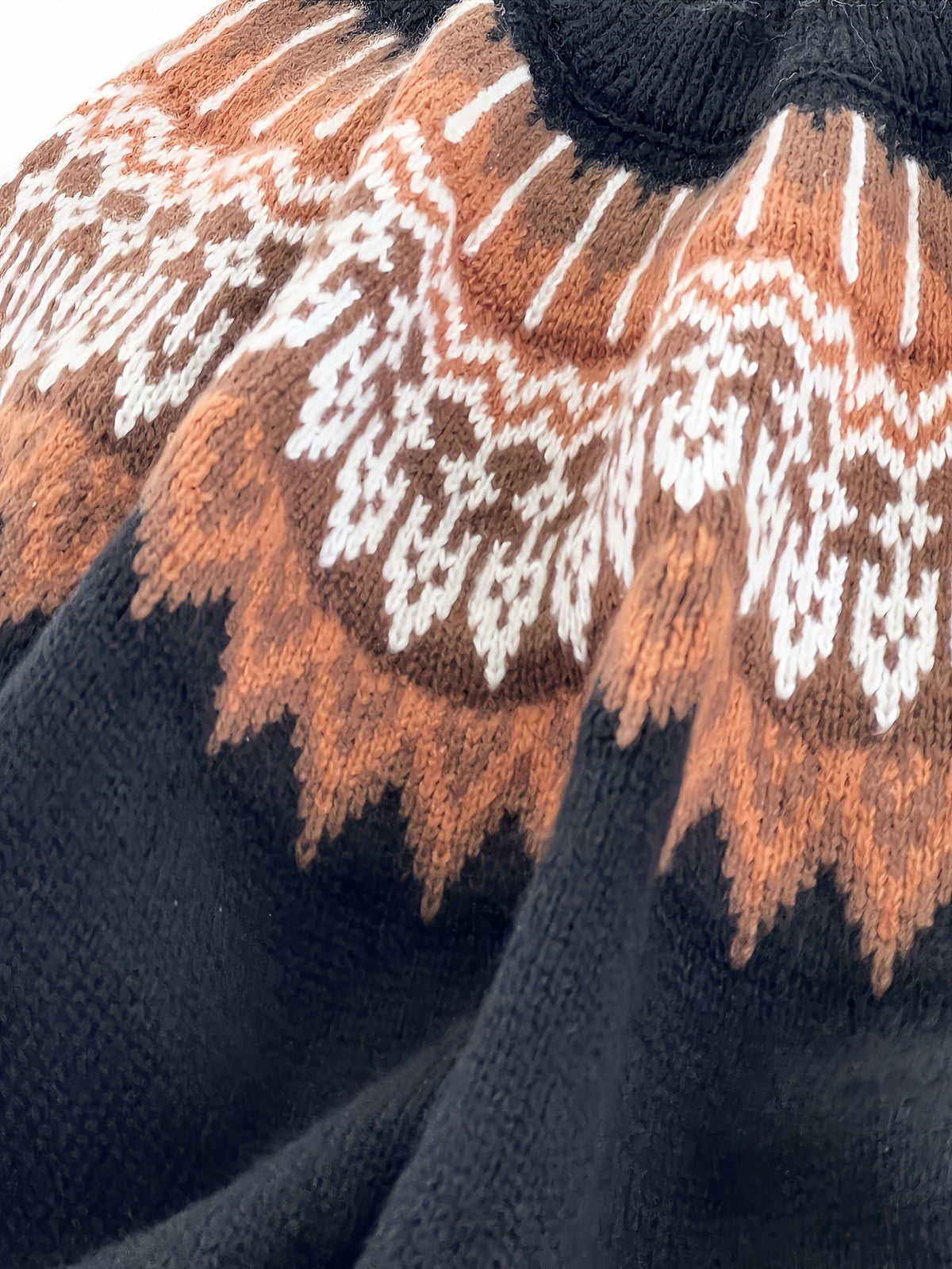 Sylvia | Cozy Chunky Jacquard Round Neck Knit Sweater