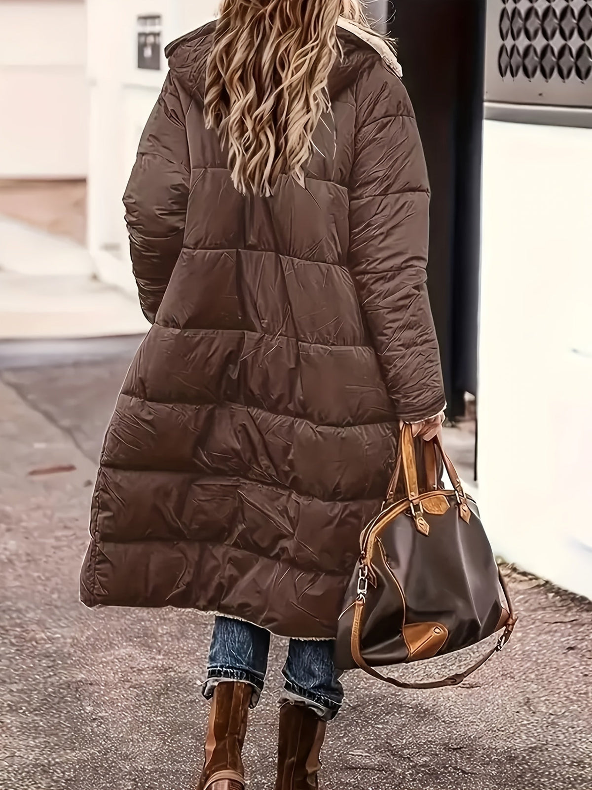 Women's Long Fit Winter Coat | Breathable Design