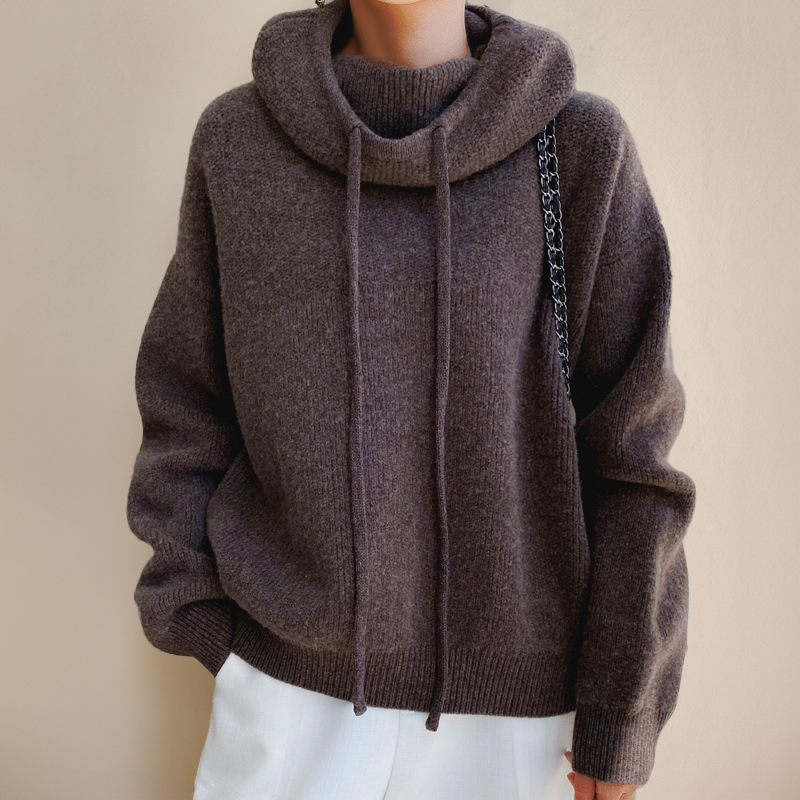 Women's Hooded Sweatshirt | Stylish Fit & Breathable Comfort