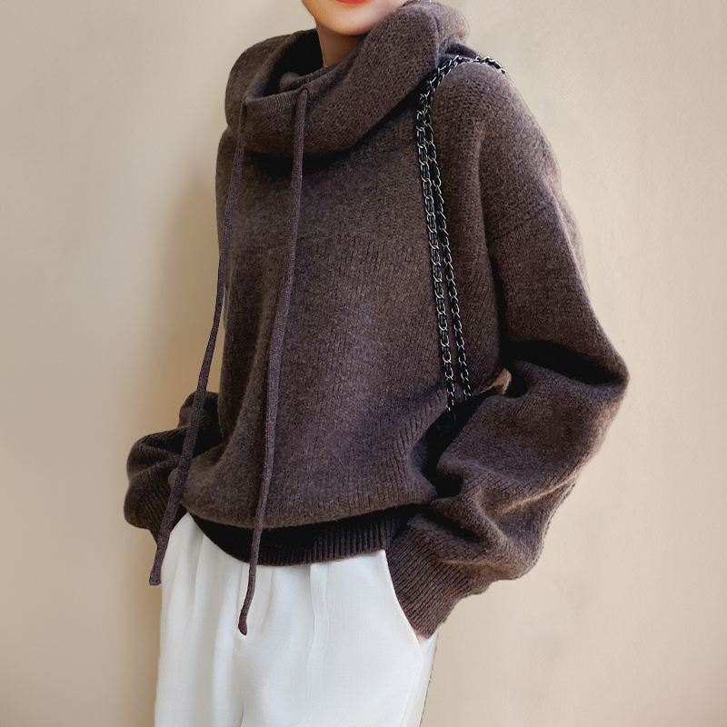Women's Hooded Sweatshirt | Stylish Fit & Breathable Comfort