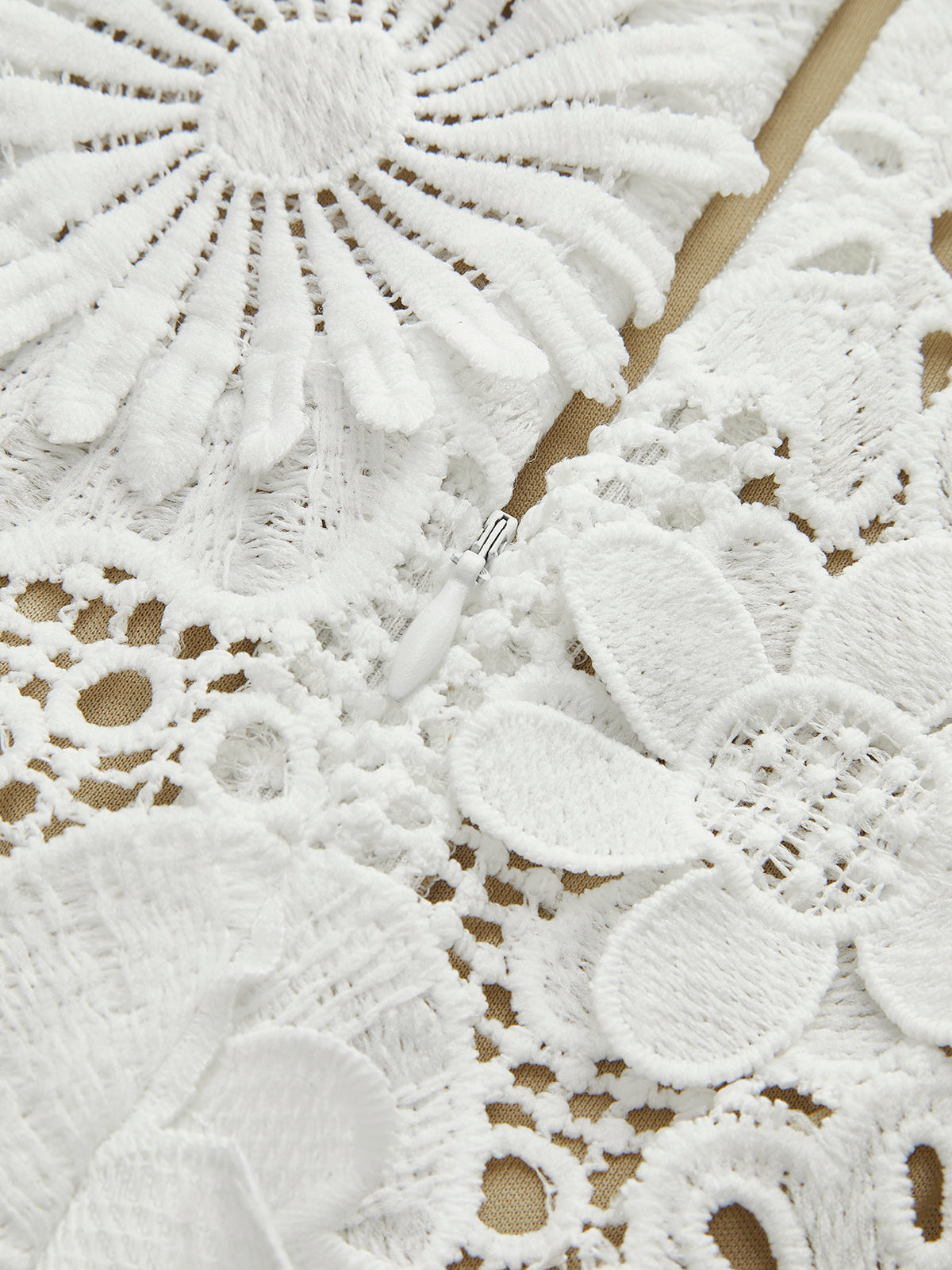 Ladies 2-Piece Lace Set