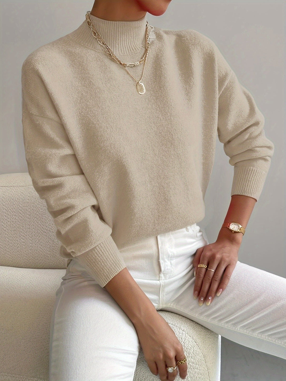 Ladies' Jumper with Elegant Collar and Soft Knit for Winter Days