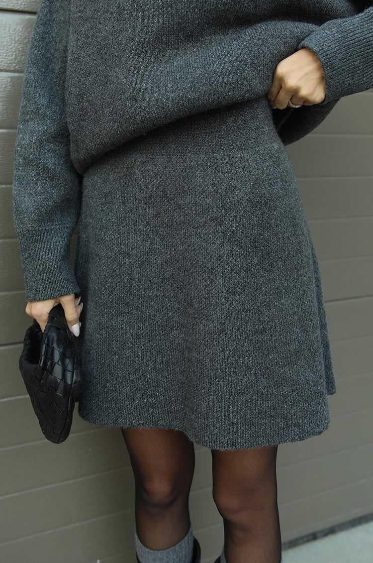 Women's Two-Piece Outfit: Oversized Sweater and Mini Skirt