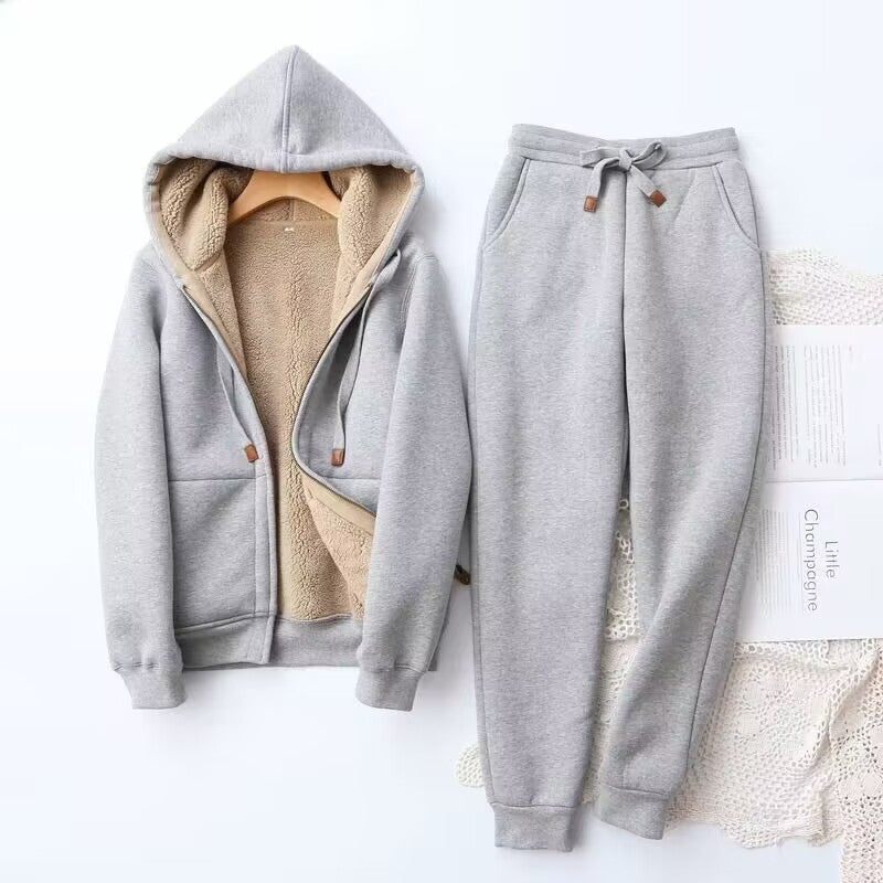 Ladies' Loungewear Set | Two-Piece Outfit with Trendy and Cozy Look