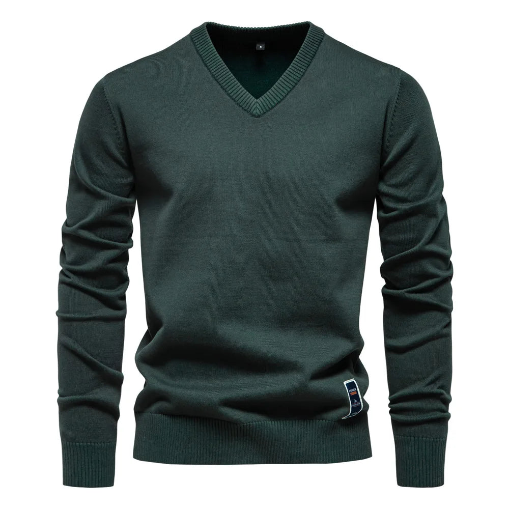 Classic men's jumper with V-neck for refined elegance and ultimate comfort | Koen