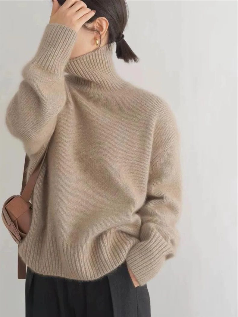 Women's Long Sleeve Ribbed Roll Neck Sweater