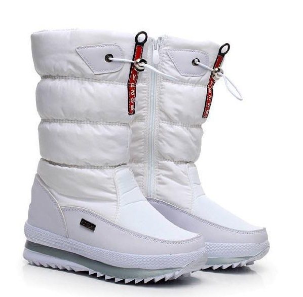 Women's Quilted Snow Boots with Zipper Closure