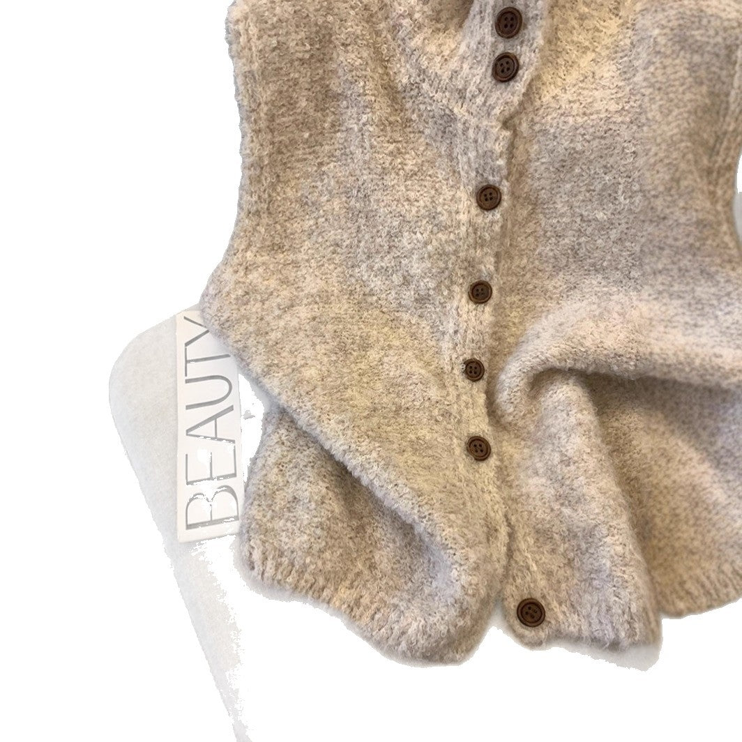 Ladies' Gilet with Fine Knit and Elegant Buttons