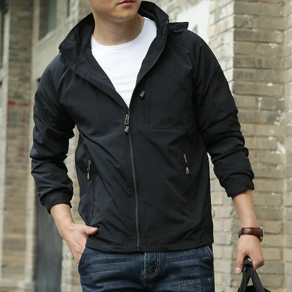 Men's Lightweight Jacket with Water-Repellent Properties and Breathable Material