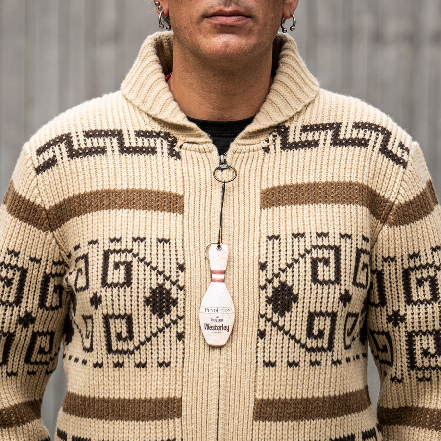 Men's Cardigan with Jacquard Pattern and Shawl Collar