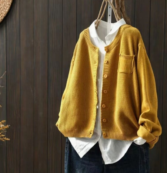 Oversized Cardigan for Women with Pockets and a Luxurious Look
