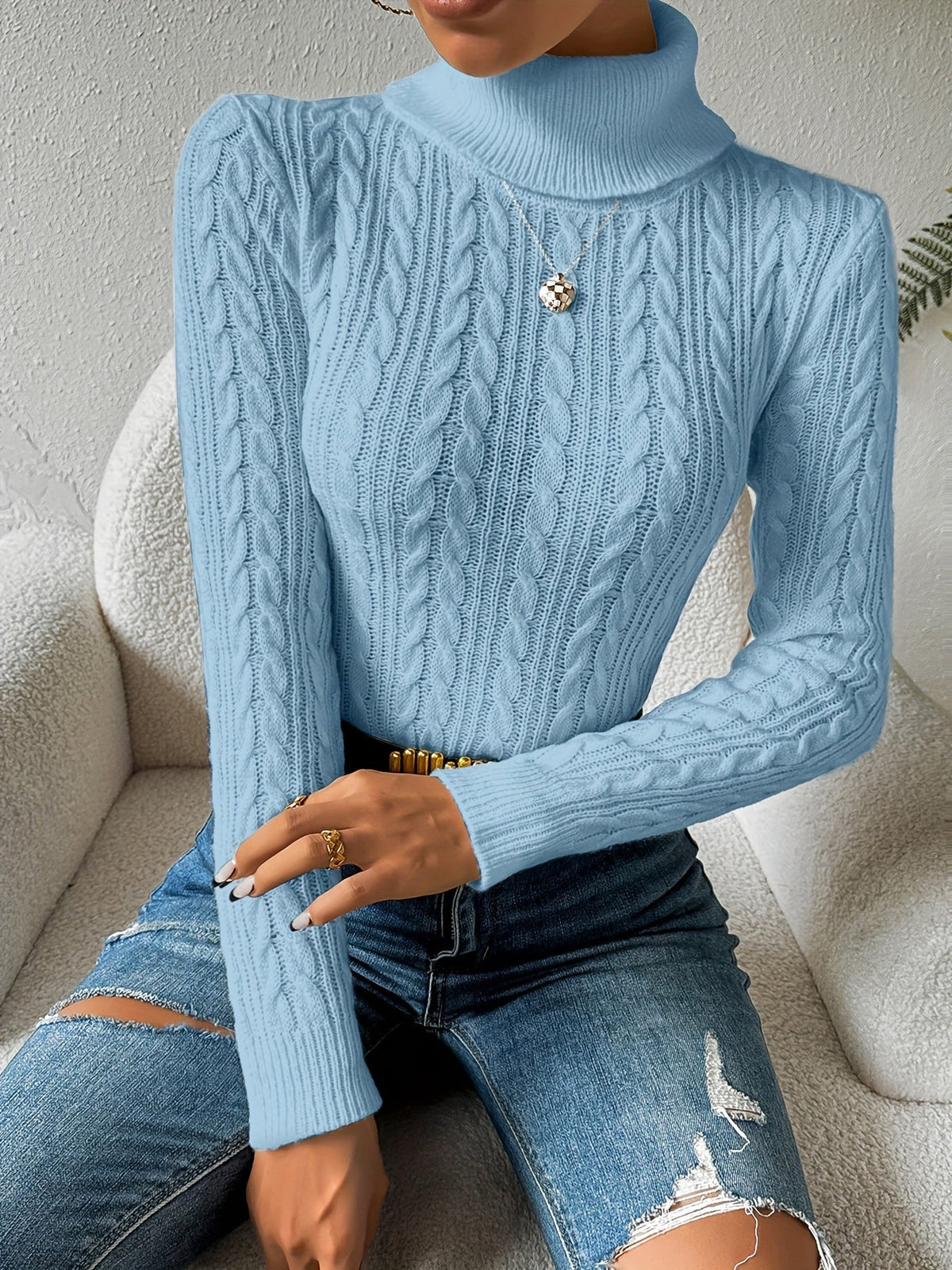 Amara Women's Classic Cable Knit Sweater