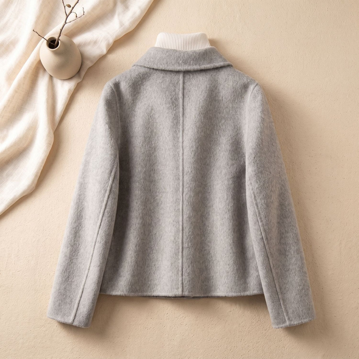 Eleanor | Women's Chic Cropped Wool Coat with Double-Breasted Design and Gold Buttons