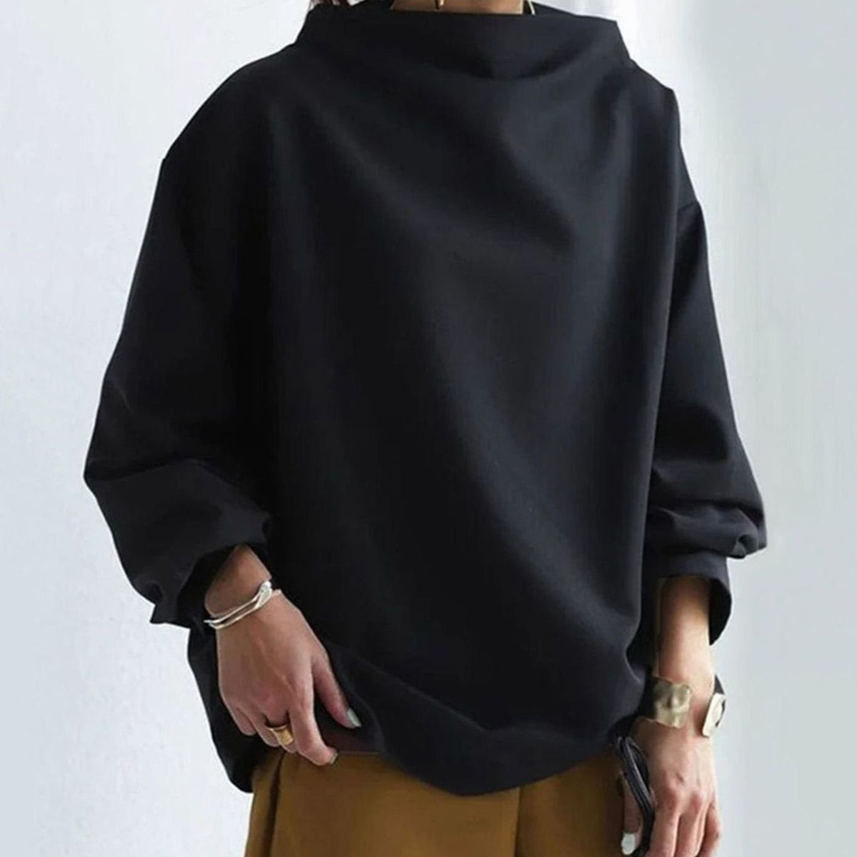 Amelia | Women's Cozy Oversized High-Neck Turtleneck Sweater