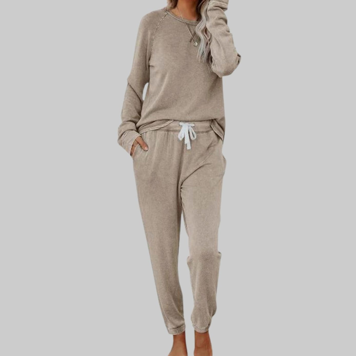 Olivia | Women's Long Sleeve Sweatshirt and Jogger Lounge Set