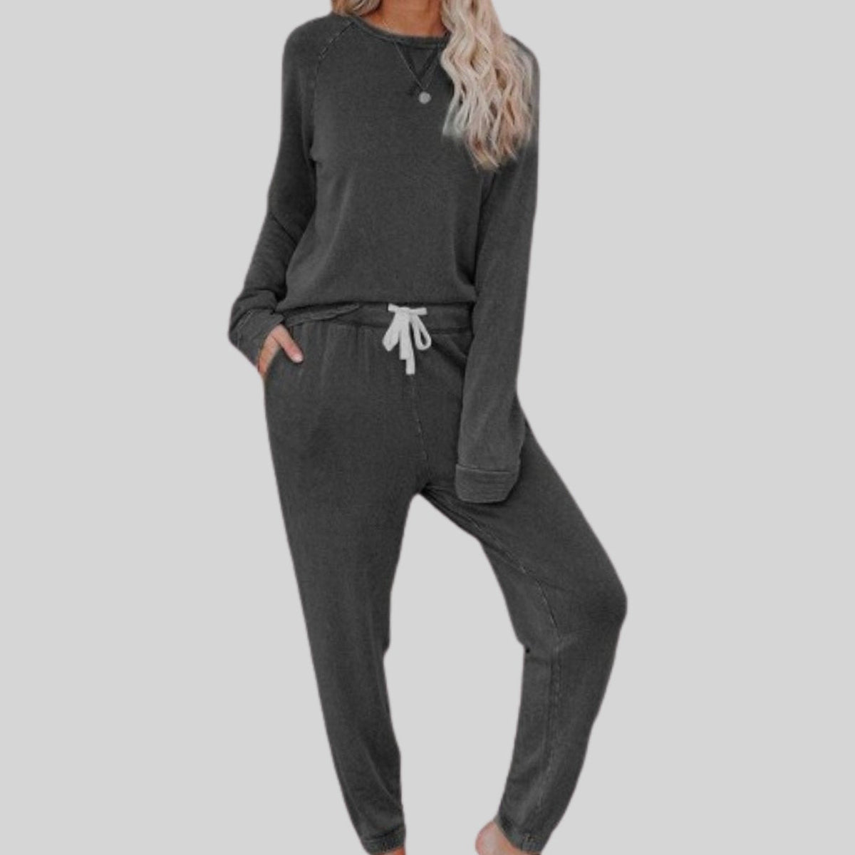Olivia | Women's Long Sleeve Sweatshirt and Jogger Lounge Set