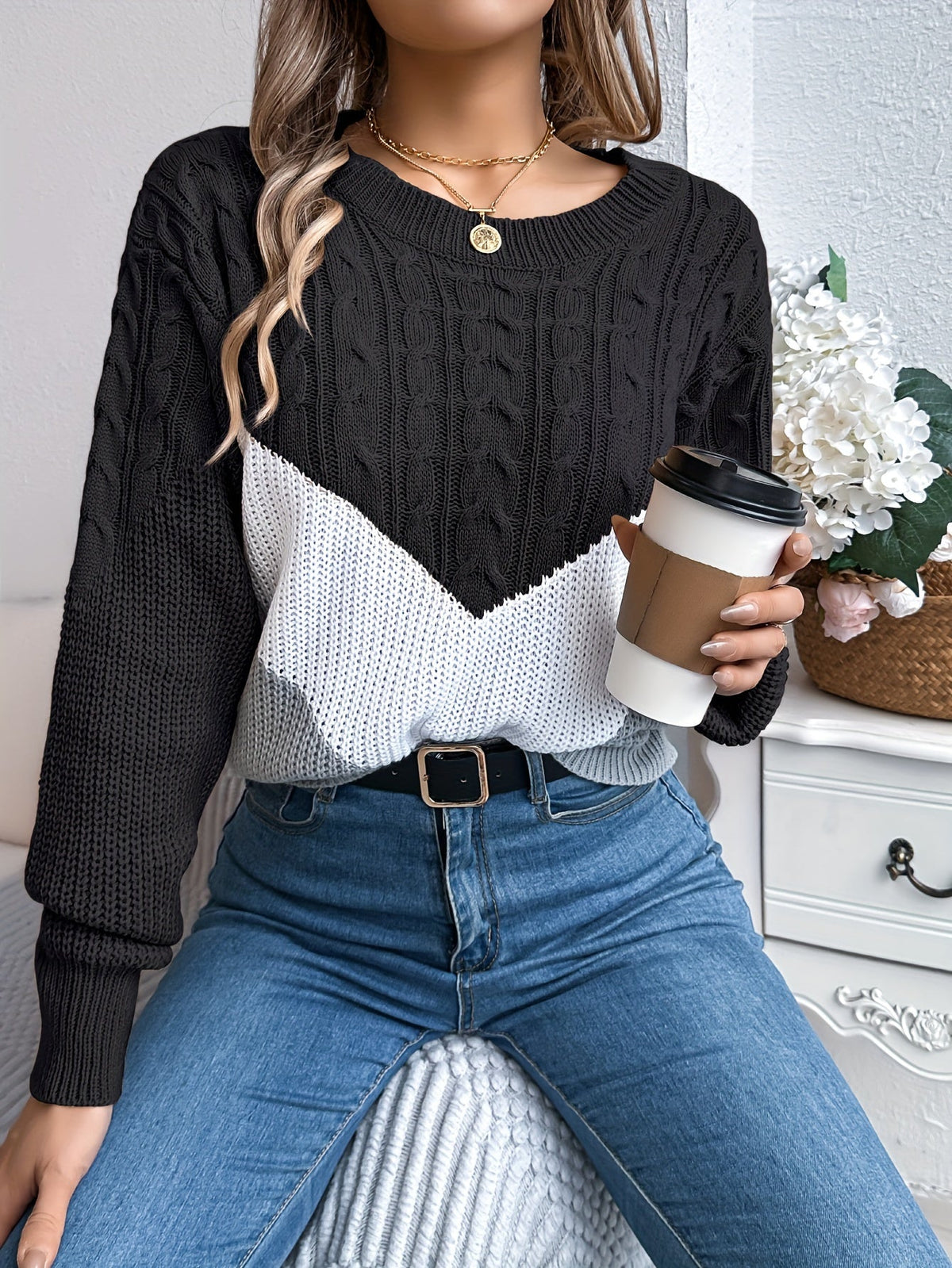 Noreen | Color-Blocked Knit Sweater