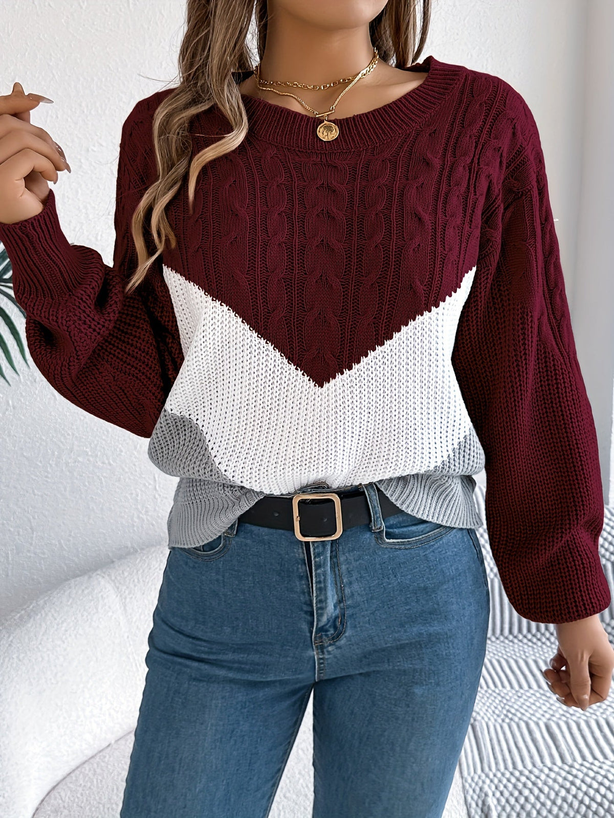 Noreen | Color-Blocked Knit Sweater