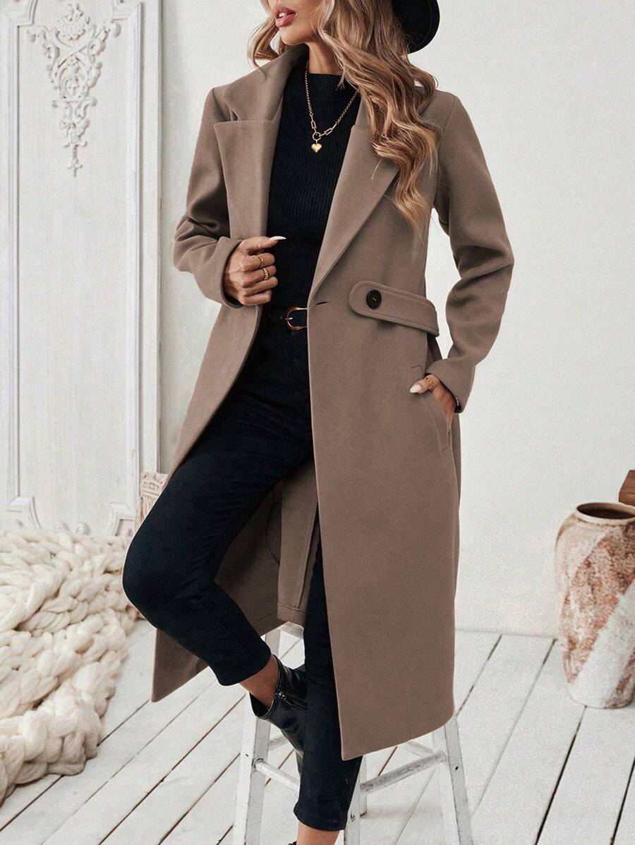 Elegant Women's Coat with Notched Collar, Defined Waist, Straight Fit, and Flap Pockets