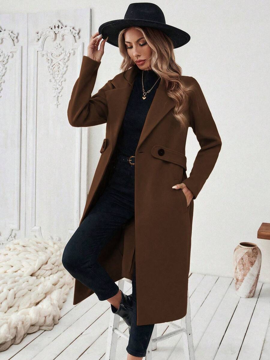 Elegant Women's Coat with Notched Collar, Defined Waist, Straight Fit, and Flap Pockets