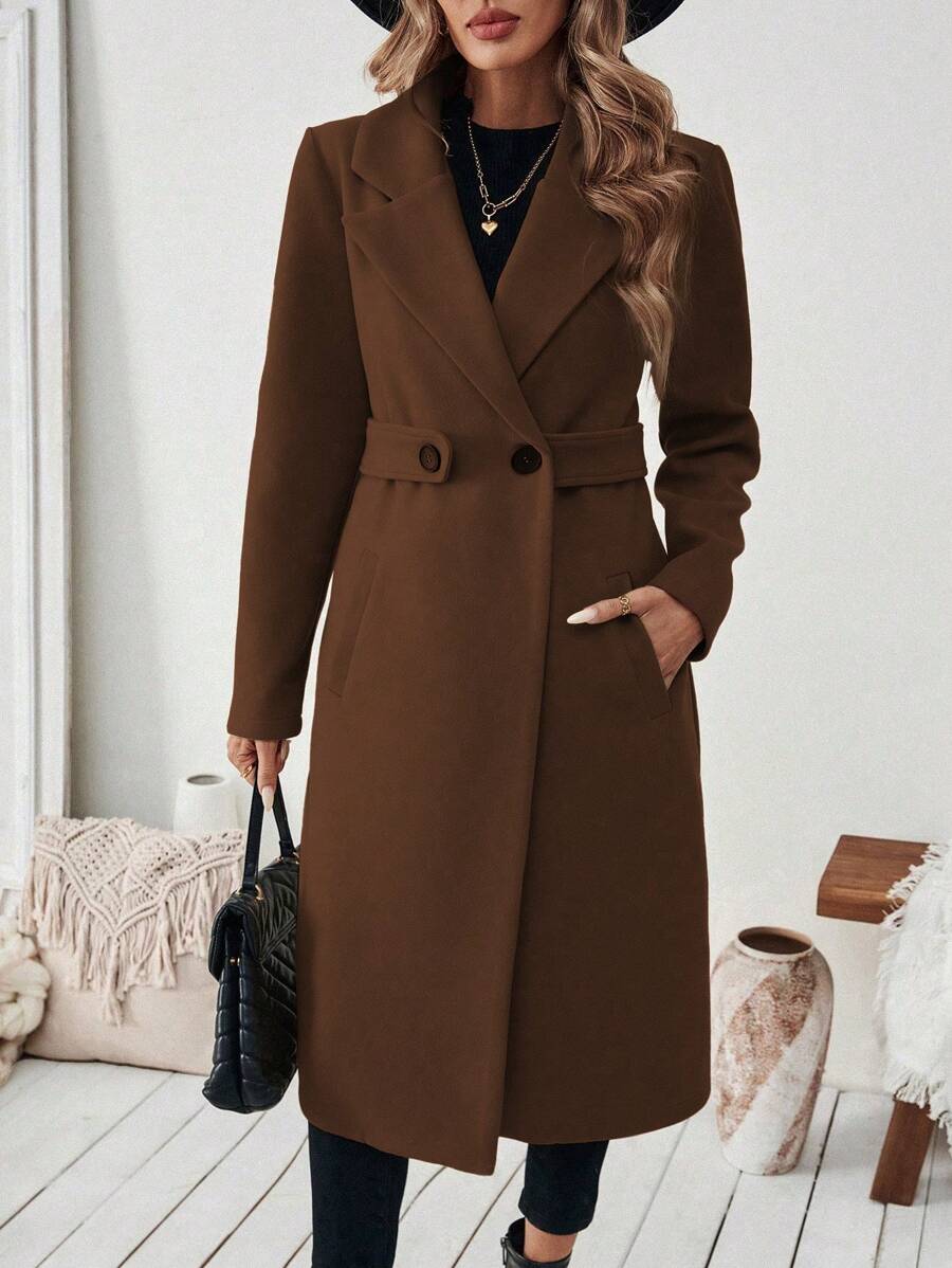 Elegant Women's Coat with Notched Collar, Defined Waist, Straight Fit, and Flap Pockets