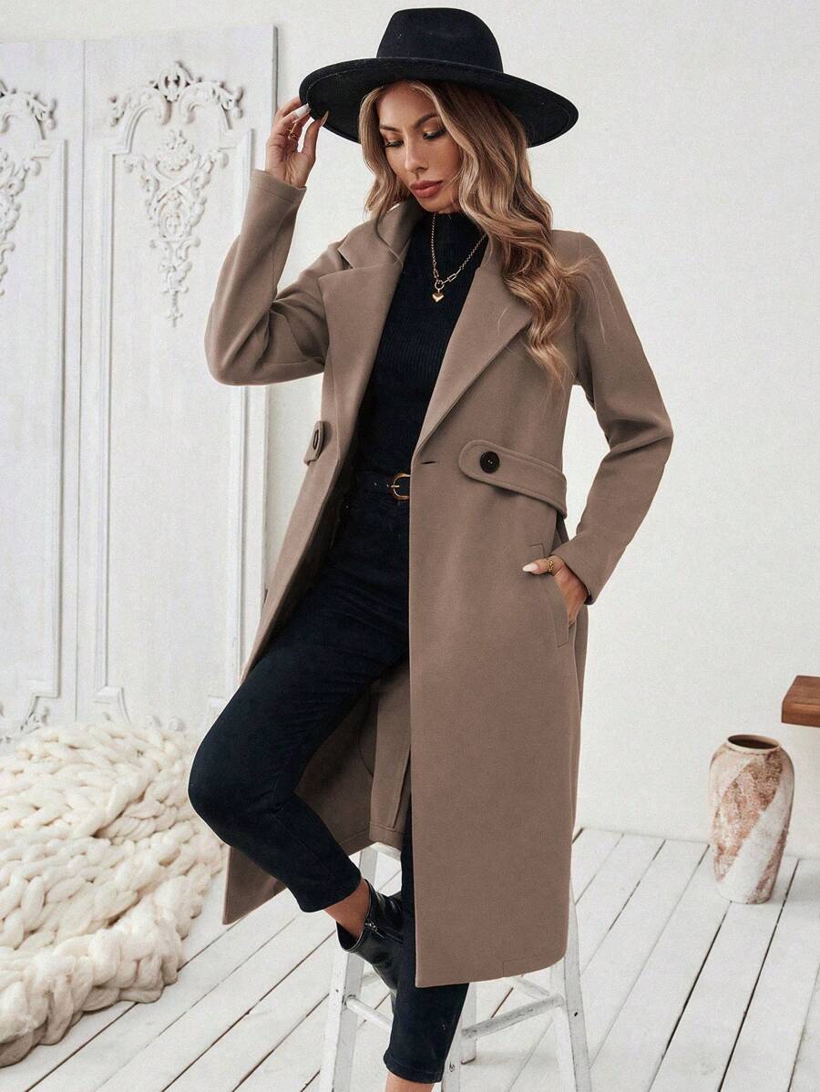 Elegant Women's Coat with Notched Collar, Defined Waist, Straight Fit, and Flap Pockets