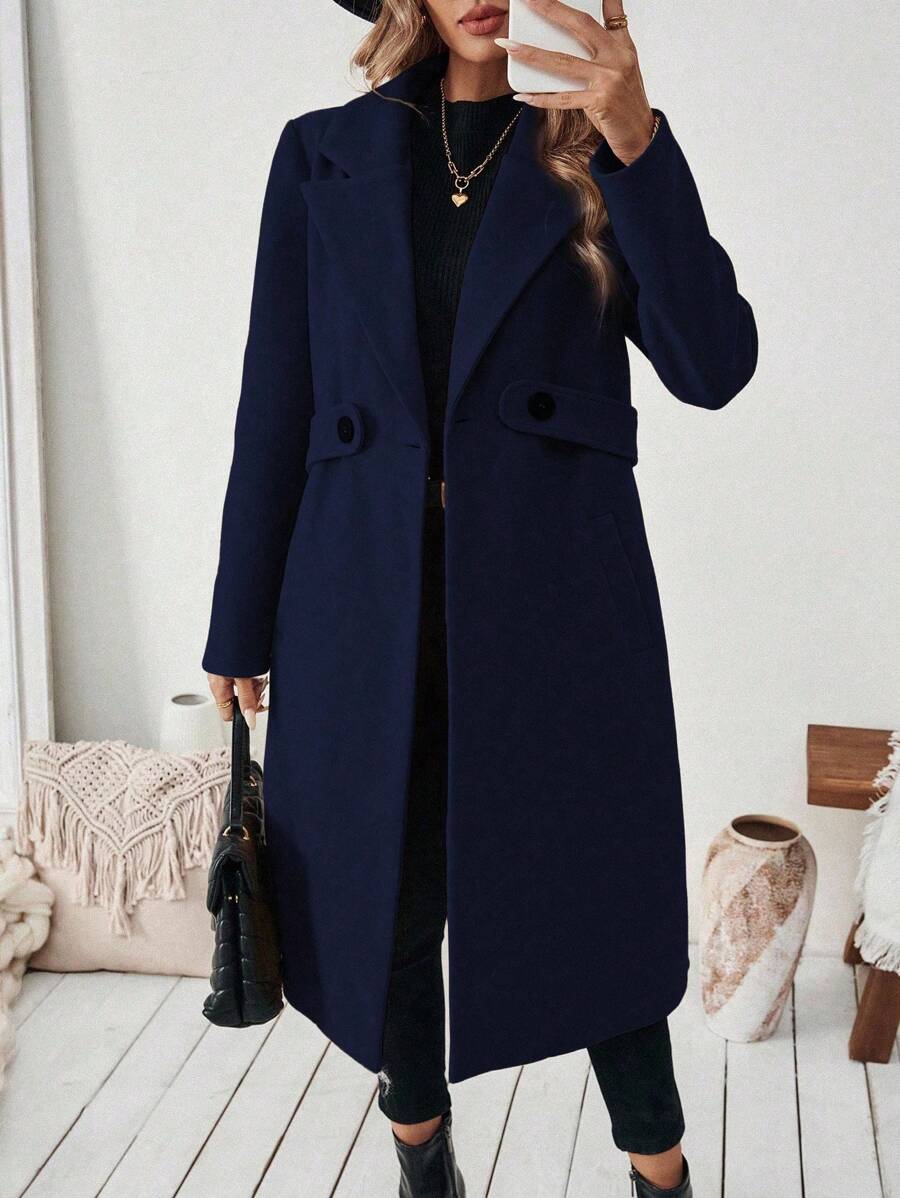 Elegant Women's Coat with Notched Collar, Defined Waist, Straight Fit, and Flap Pockets