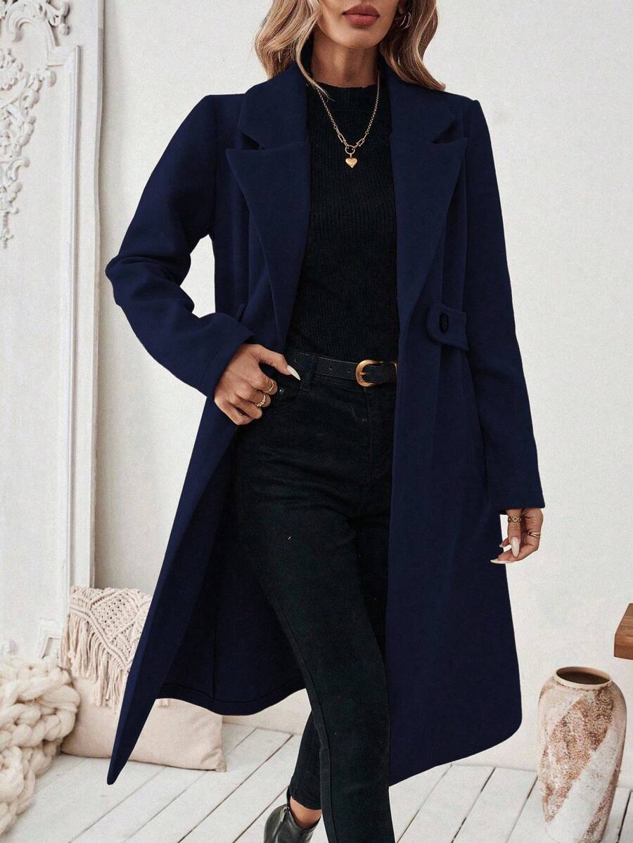 Elegant Women's Coat with Notched Collar, Defined Waist, Straight Fit, and Flap Pockets