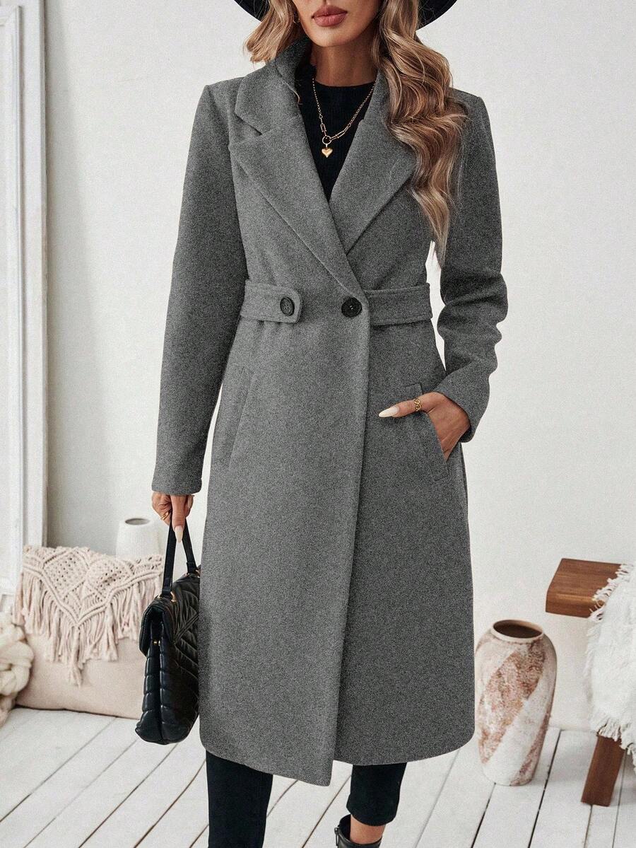 Elegant Women's Coat with Notched Collar, Defined Waist, Straight Fit, and Flap Pockets