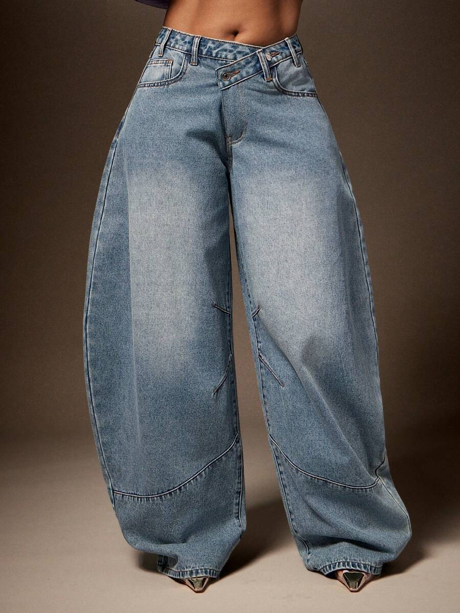 Baggy Jeans for Women with Asymmetrical Waist