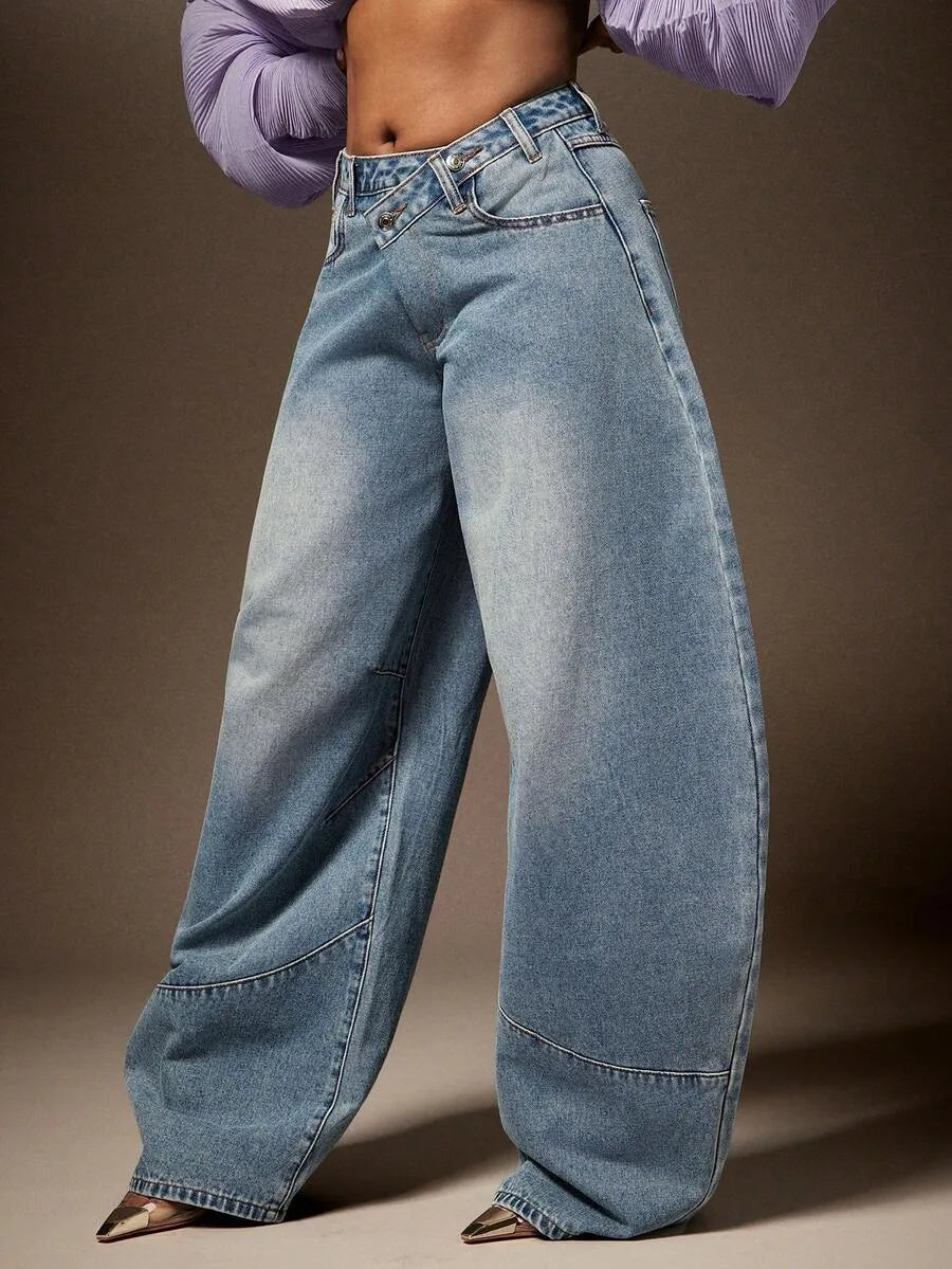 Baggy Jeans for Women with Asymmetrical Waist
